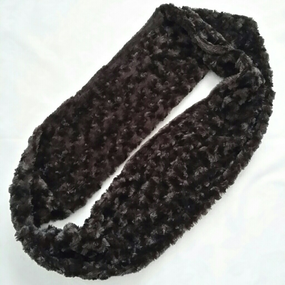 Faux fur infinity scarf neck warmer
